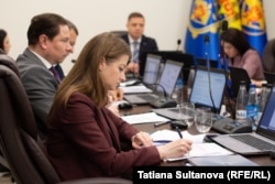 Ministra justiției Veronica Mihailov-Moraru (în prim plan) la una din ședințele Consiliului Superior al Procurorilor (CSP)