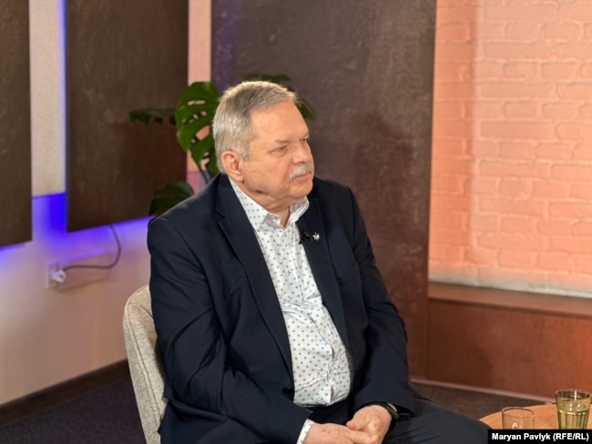 Мирослав Маринович, правозахисник, колишній політв'язень СРСР, один із засновників Української Гельсінської групи, дисидент, філософ Мирослав Маринович, правозахисник, колишній політв'язень СРСР, один із засновників Української Гельсінської групи, дисидент, філософ