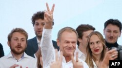 Liderul Coaliției ACivice, Donald Tusk, s-a declarat învingător la alegerile parlamentare
