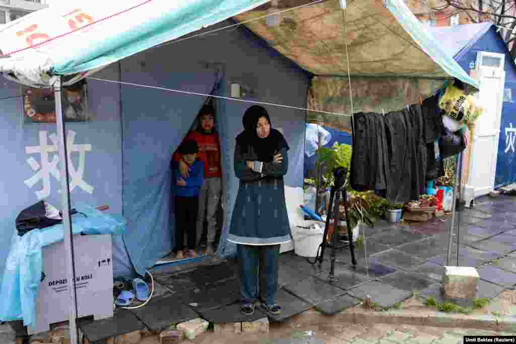 OKB-ja ka vlerësuar se dy tërmetet e fuqishme shkurtin e vitit të kaluar kanë lënë të pastrehë të paktën 3.3 milionë qytetarë në juglindje të Turqisë.