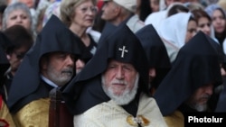 Armenia - Catholicos Garegin II attends a prayer service in support of Armenians of Nagorno-Karabakh, Echmiadzin, October 1, 2023.