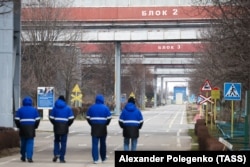 Рабочие на территории Запорожской атомной электростанции, 2 марта 2024 года