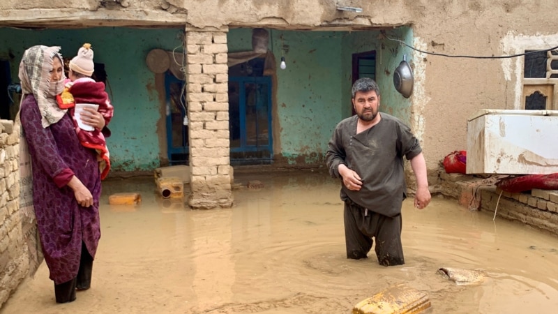 شیوع گسترده بیماری وبا در افغانستان در پی وقوع سیلاب‌ها