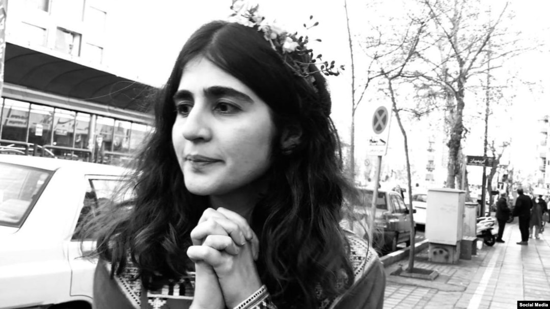 Sepideh Gholian was released from prison on March 15. As she left the notorious Evin prison in Tehran, she shouted, "Khamenei, the tyrant, we will bury you in the ground," a reference to Supreme Leader Ayatollah Ali Khamenei. (file photo)