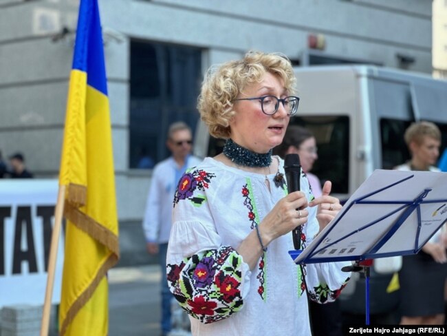 Ambasadorja ukrainase në Shkup, Larisa Dir.
