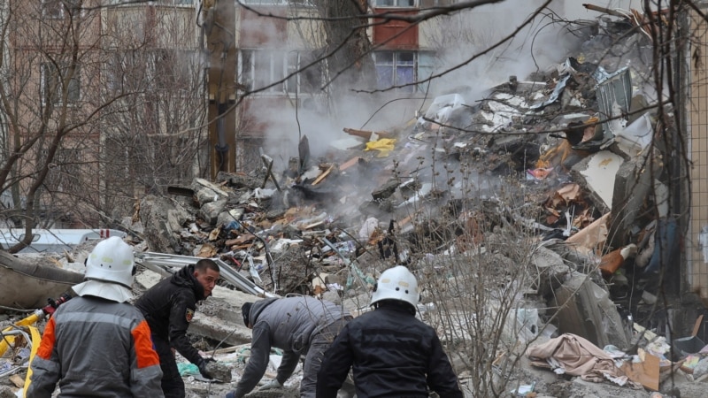 Двајца загинати и осум повредени лица во руски напад со дрон во Одеса