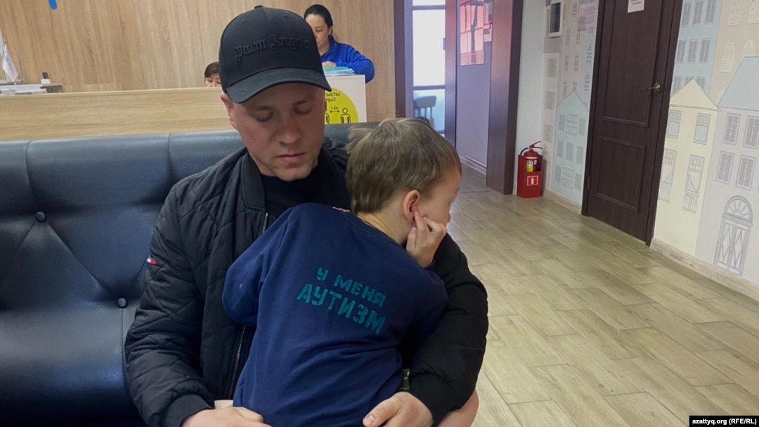 Интернетте қысқа порно видеоларды (3,7 минут) қараңыз