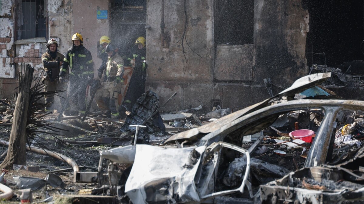 У Кривому Розі з-під завалів дістали тіло ще однієї загиблої людини