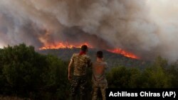 Një zjarr masiv në pyjet pranë fshatit Sykorrahi, në rajonin Evros në Greqi, 23 gusht 2023.