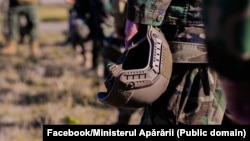 Ministerul Apărării spune că participarea militarilor moldoveni la acest exercițiu este prevăzută în planul de instruire pentru anul curent.