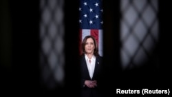 Numită de Joe Biden ca posibilă succesoare a sa din partea Partidului Democrat la alegerile prezidențiale, Kamala Harris are doar patru săptămâni să-și convingă colegii că merită această șansă.