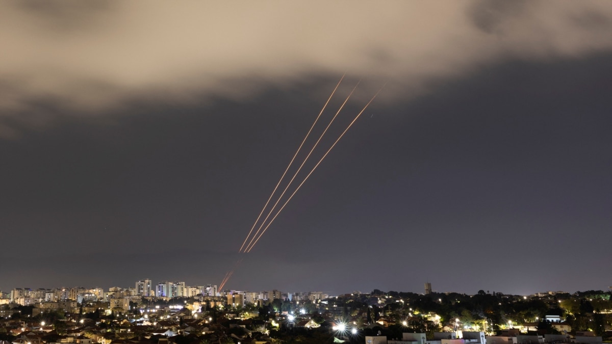 Iráni támadás – Izrael és szövetségesei megsemmisítették a drónok és rakéták „túlnyomó többségét”