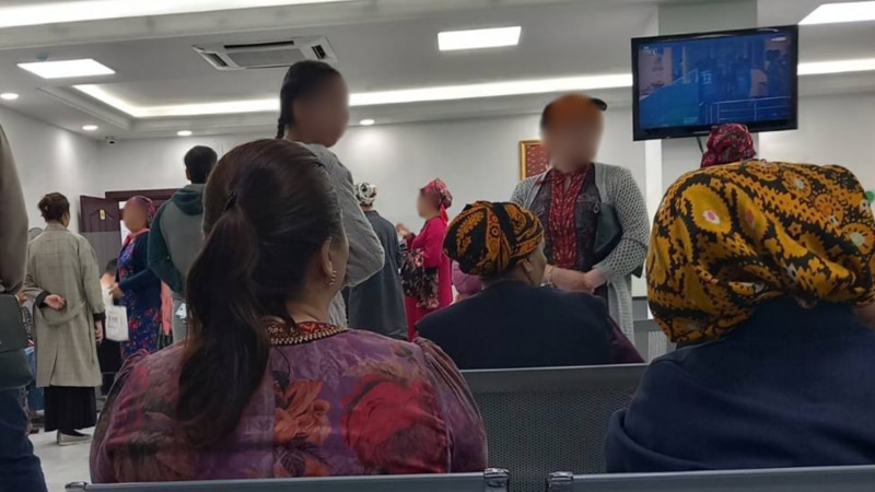 Aşgabadyň aeroportunda ýolagçylaryň ýany bilen getirýän dermanlarynyň elinden alynmagy ýygjamlaşýar