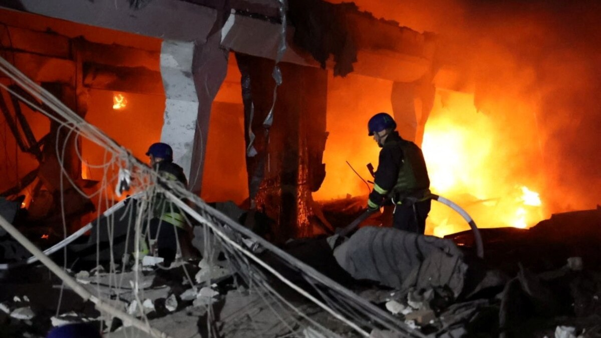 Russian Missile Strike Hits Apartment Block, SBU Building In Ukraine's Dnipro - Vimarsana News