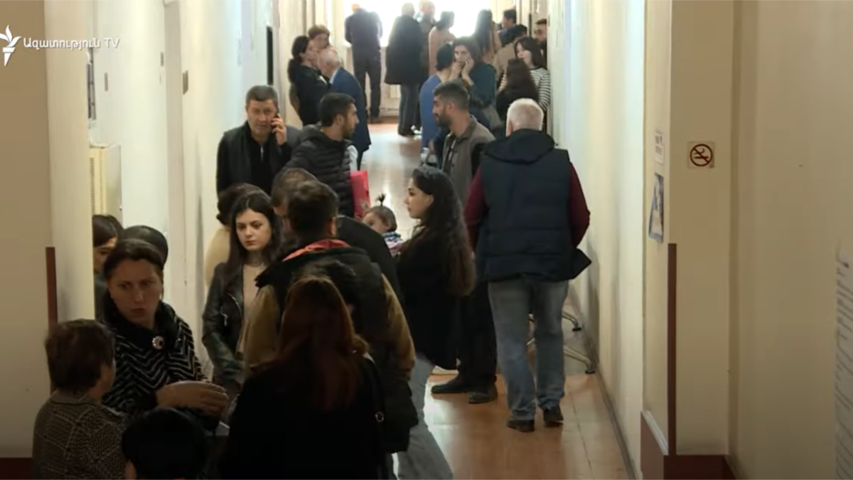 Armenian Citizenship Of Karabakh Refugees Called Into Question - Vimarsana News
