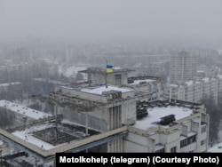 Украінскі сьцяг у Менску, 24 лютага 2023 году