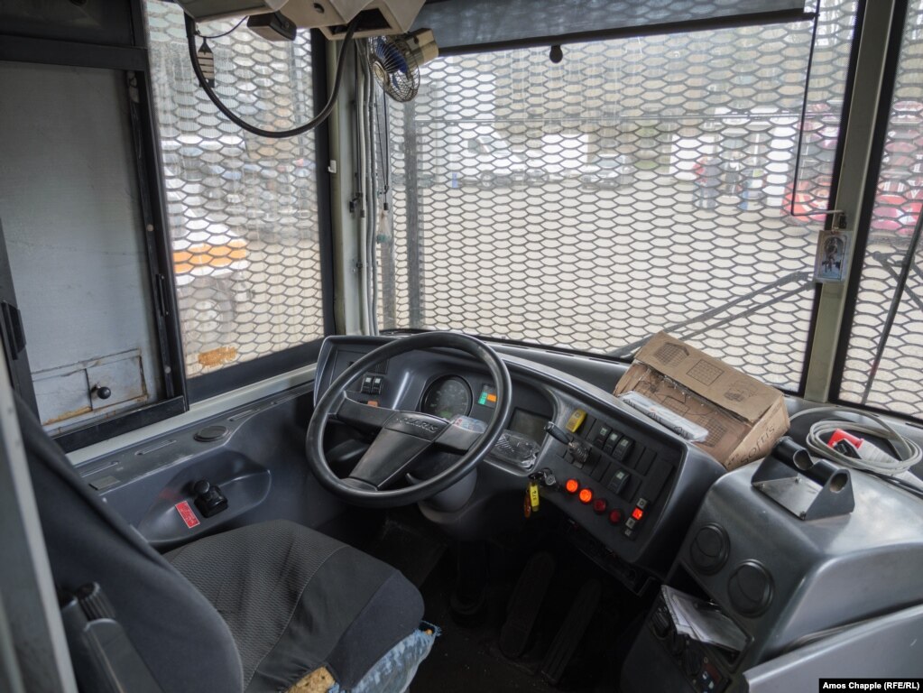 That's how it looks for the bus driver.