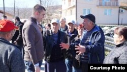 Лидерот на ВМРО-ДПМНЕ, Христијан Мицкоски изврши увид на градежни активности на инфраструктурен капитален проект во населено место Горно Лакочереј, општина Охрид.