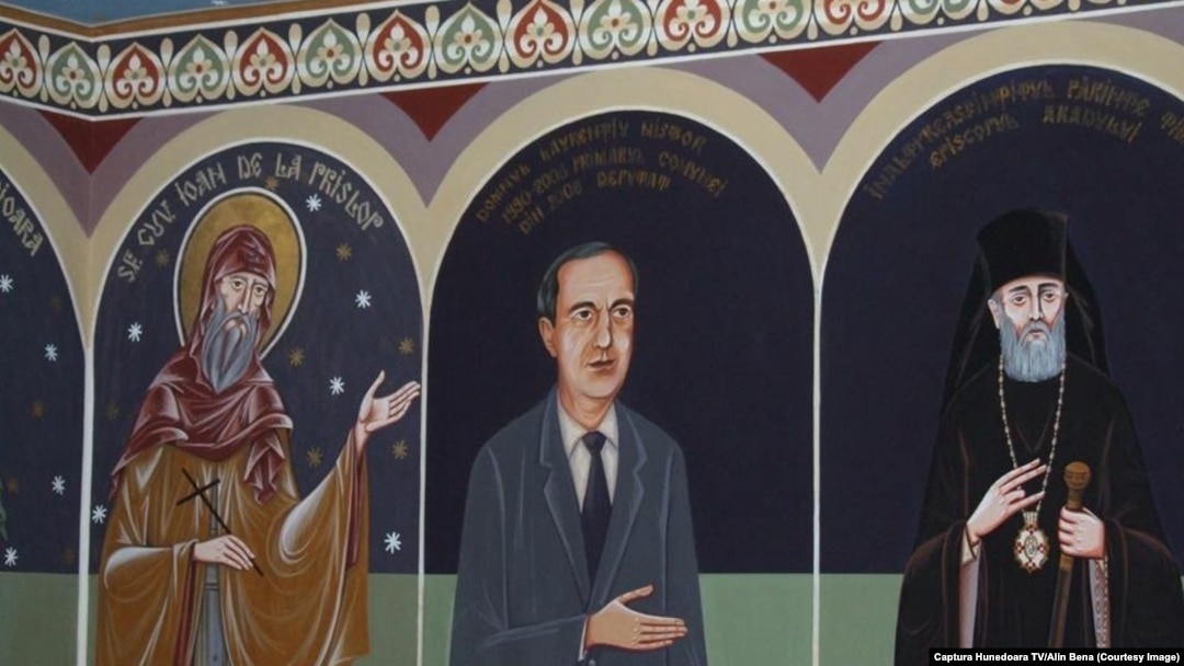 Laurețiu Nistor, fost primar în Șoimuș, fost parlamentar PSD, azi președintele Consiliului Județean Hunedoara apare într-o pictură murală în biserica din satul Bejan