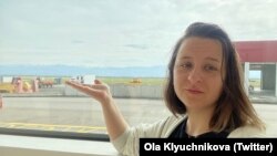 Ольга Ключникова в аэропорту Кутаиси 