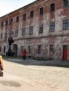 Cetatea din Oradea &ndash; înainte și după reabilitarea cu bani europeni.