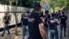 Ոստիկանական նոր ուժեր են բերվում ԱԺ շենքի մոտ