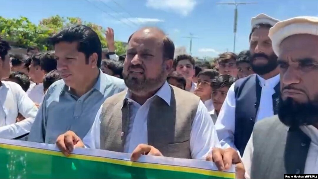 Activists held a school admission rally in Pakistan's North Waziristan on April 25.