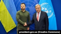 Президент Украины Владимир Зеленский (слева) и генеральный секретарь ООН Антониу Гутерриш. Нью-Йорк, 19 сентября 2023 года
