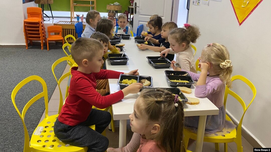 Centrul pentru refugiații ucraineni de la Romexpo/București, locul în care au ajuns în ultimul an mii de refugiați ucraineni. 