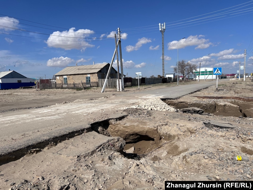 Вода в один миг уничтожила нажитое годами». Разруха после наводнения в селе  Каратал