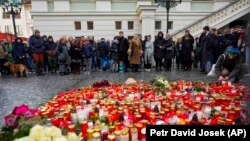 Уряд звернувся до чехів із закликом вшанувати загиблих хвилиною мовчання опівдні 23 грудня