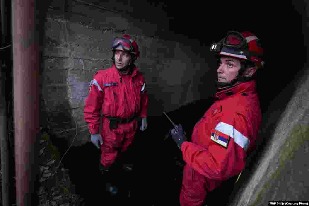 Spasioci u tunelu tragaju za nestalom dvogodišnjom devojčicom, okolina Bora, 29. mart 2024.