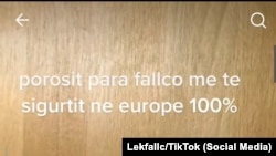 Një nga profilet në Tik Tok që shet para false.