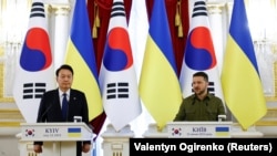 Cənubi Koreya prezidenti Yun Sok Yol Kiyevdə