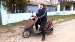 The Moped-Riding Granny Giving Ukrainian Troops Food And Shelter