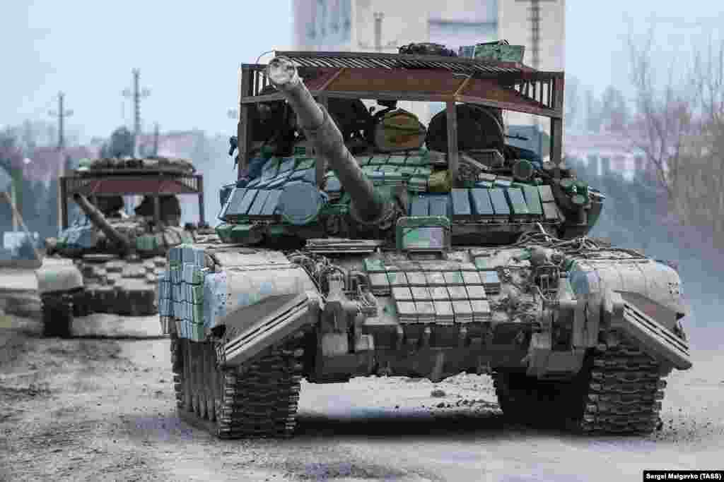 Improvised armor has also been used by Russian forces in an attempt to counter modern weaponry used by the Ukrainian side. These slat-armor cages over the turrets of Russian tanks began to be seen in the weeks leading up to the February 2022 invasion of Ukraine. The cages were intended to disrupt anti-tank missiles capable of swooping &ldquo;top attack&rdquo; strike angles. &nbsp;