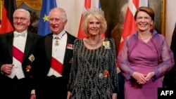 Президентът Франк-Валтер Щайнмайер и съпругата му Елке посрещнаха Чарлз III и кралицата консорт Камила