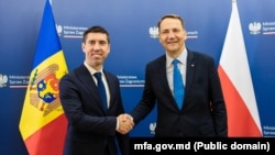Șeful diplomației Republicii Moldova, Mihai Popșoi, a avut o întrevedere cu ministrul afacerilor externe al Republicii Polone, Radosław Sikorski, la Varșovia pe 17 iunie.