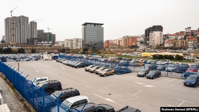 Hapësira e caktuar nga Komuna e Prishtinës për ndërtimin e objektit të Teatrit të Operës dhe Baletit. Aktualisht, ajo shërben si parking i automjeteve.