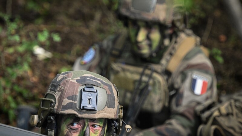 Франція і Японія почнуть переговори щодо взаємного доступу військ – ЗМІ 