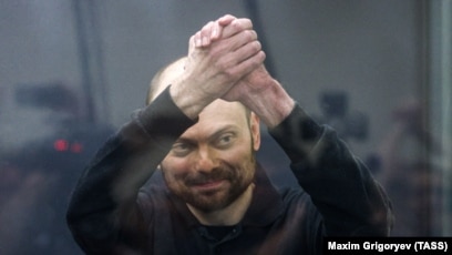 Бетінде киска бар порно видео Интернеттегі мастурбация туралы тыңшылық