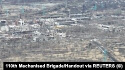 საომარი მოქმედებებით განადგურებული ქალაქი ავდეევკა