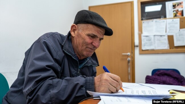 Slobodan Lopoçanin, i kthyer.