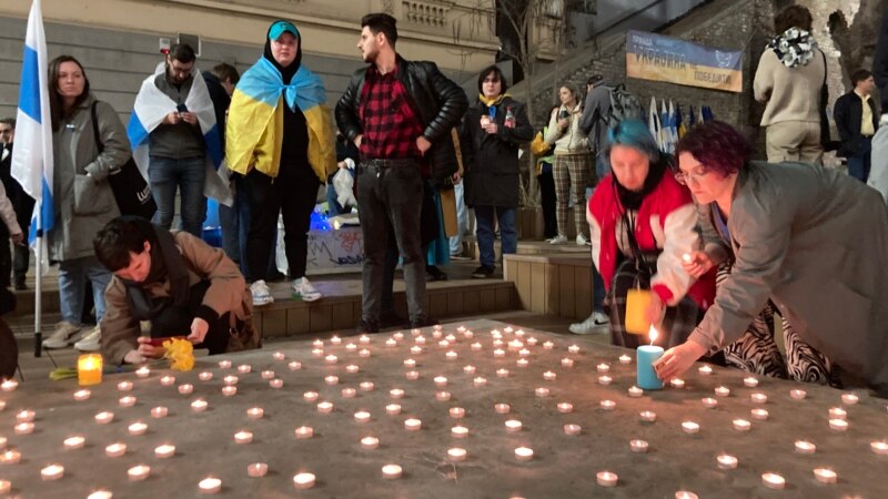 Sveće u Beogradu za poginule u Ukrajini 