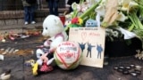 Serbia, Belgrade--Citizens pay their respects to the victims of the mass shooting at the "Vladislav Ribnikar" elementary school, May 4 2023