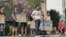 Student i aktivista Pavle Cicvarić u govoru na antivladinom protestu, 17. jun 2023. godine
