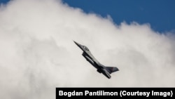 За повідомленням, два літаки F-16 піднялися за тривогою з 86-ї авіабази Борча о 17:43 (фото ілюстраційне)