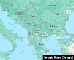 Parte a Balcanilor de Vest, alături de Macedonia de Nord, Bosnia și Herțegovina, Albania, Muntenegru și Serbia, Kosovo are o populație de aproape 1,8 milioane de locuitori, cu capitala la Pristina. Populația majoritară e formată din etnici albanezi.