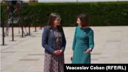 Premierul Islandei, Katrín Jakobsdóttir (stânga), și președintele Republicii Moldova, Maia Sandu, 1 iunie 2023, summitul Comunității Politice Europene, Moldova.