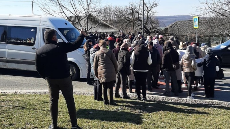 Partidul Șor a blocat mai multe drumuri naționale și câteva străzi din Chișinău
